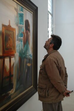 Viewer of Oil Figure A